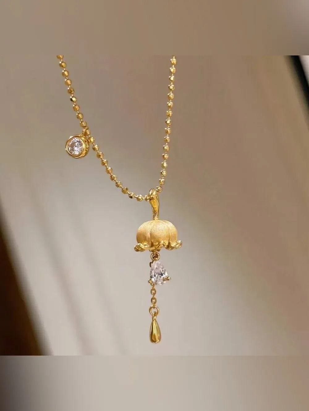 Jellyfish necklace N2228